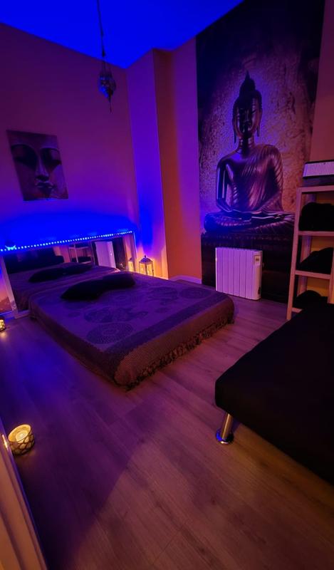 Chica busca chico en Madrid: 