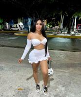 672917530: Chica busca chico en Gerona