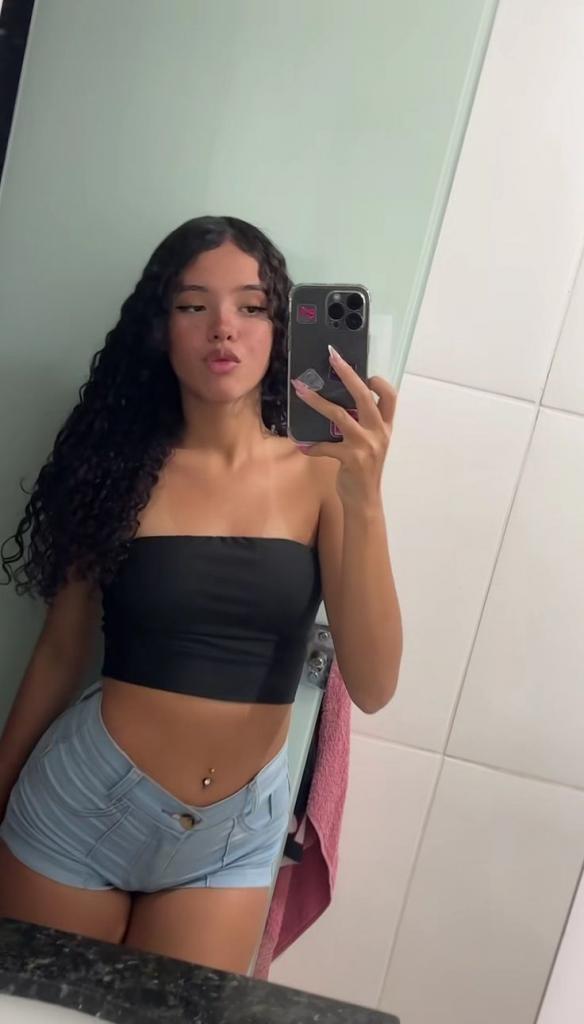 643269060: Chica busca chico en Málaga