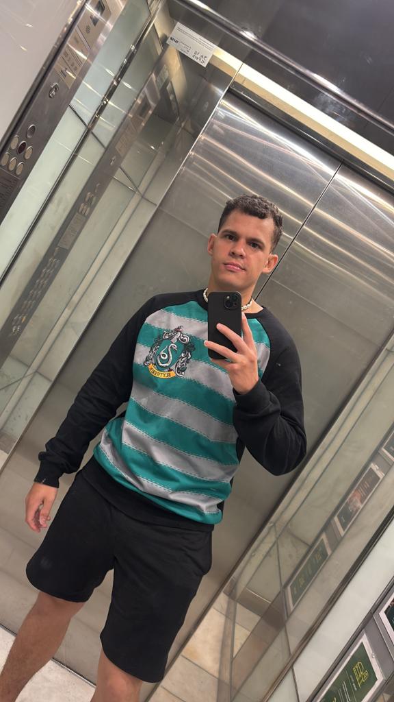 631255637: Chico busca chica en Valencia