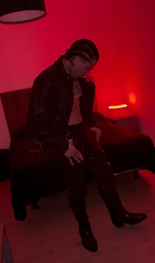 Chico busca chica en Valencia: 