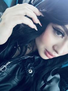 613226440: Chica busca chico en Pontevedra