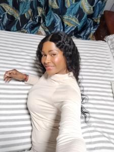 695147771: Chica busca chico en Barcelona