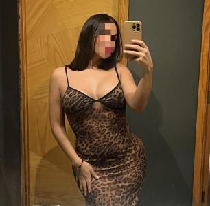 614749183: Chica busca chico en La Coruña