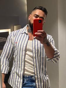 Chico busca chica en La Coruña: 