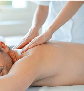 Chico busca chica en Almería: 