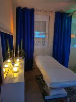 671290247: Chica busca chico en Málaga