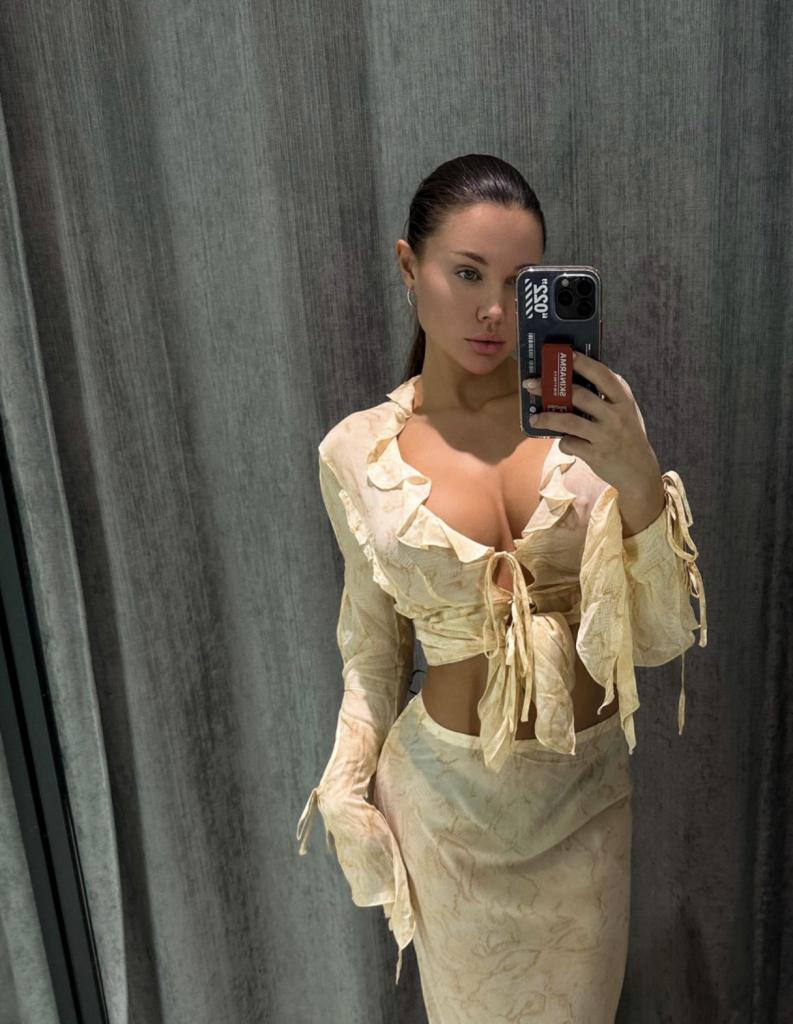 Chica busca chico en Almería: 