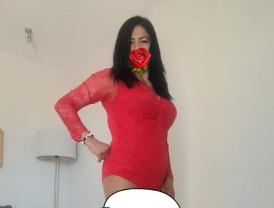 672958416: Chica busca chico en Málaga