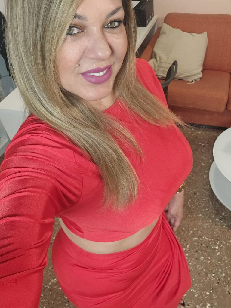 613752646: Chica busca chico en Valencia