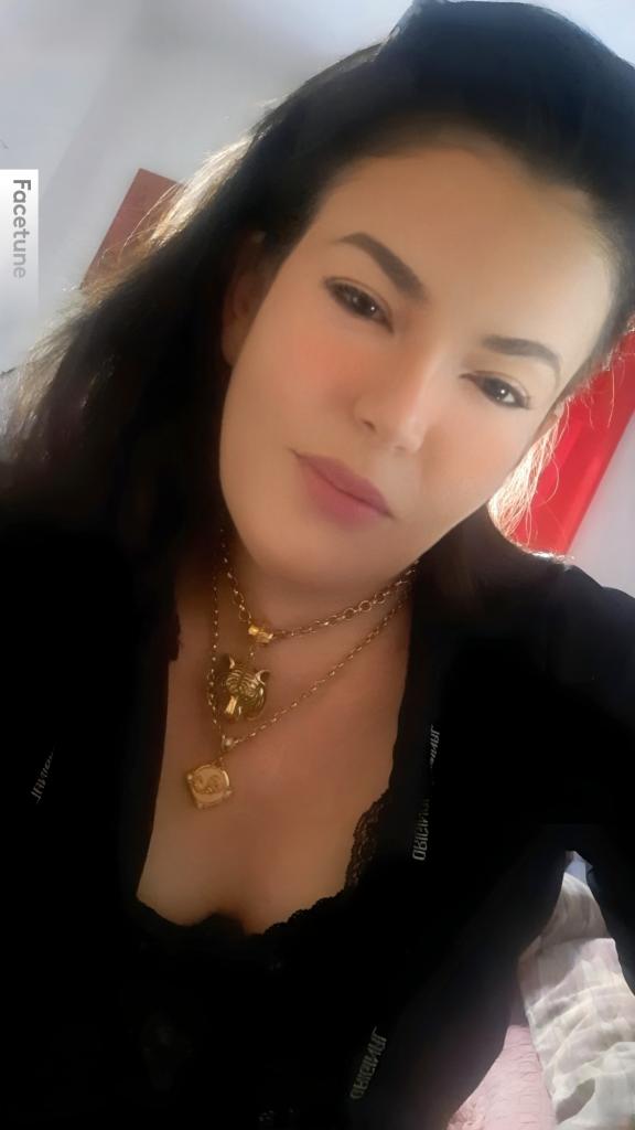 672921207: Chica busca chico en Asturias