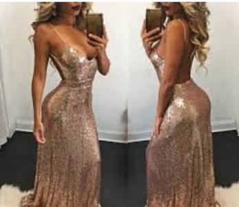 631058950: Chica busca chico en Ibiza