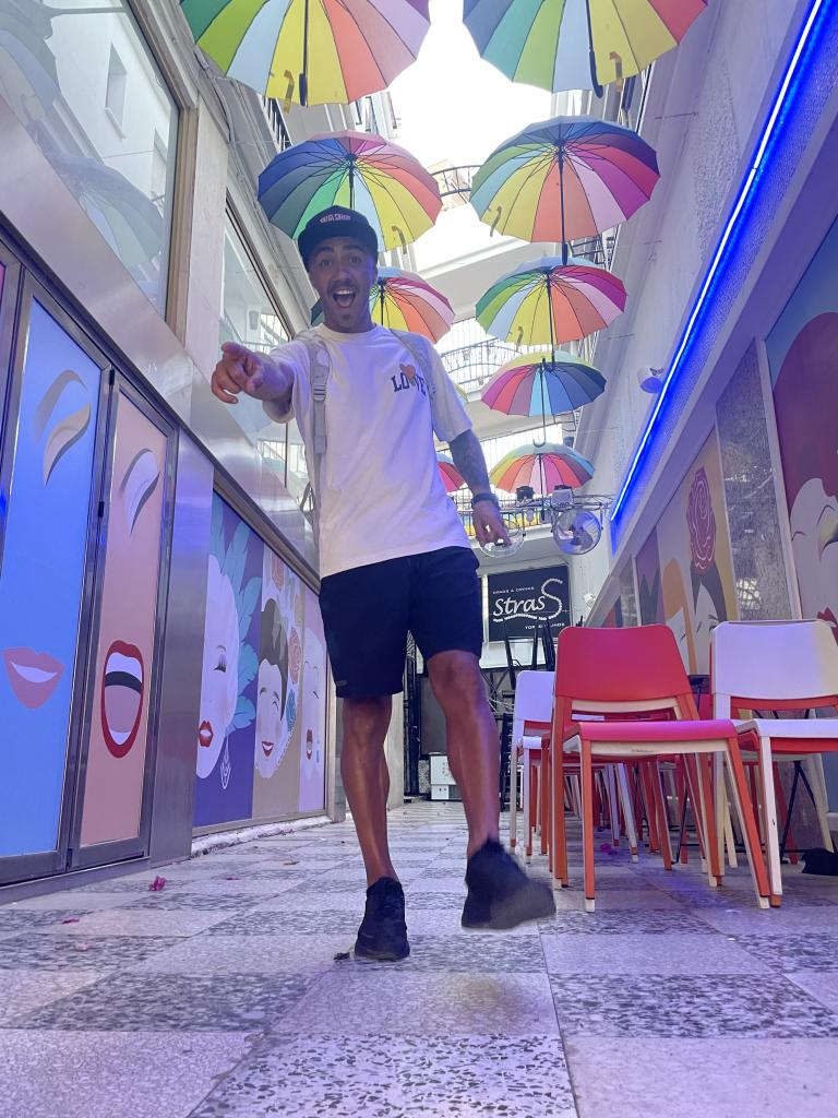 610594430: Chico busca chica en Málaga