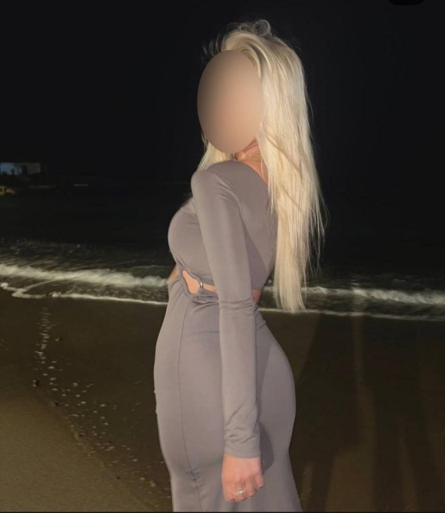 Chica busca chico en Cádiz: 