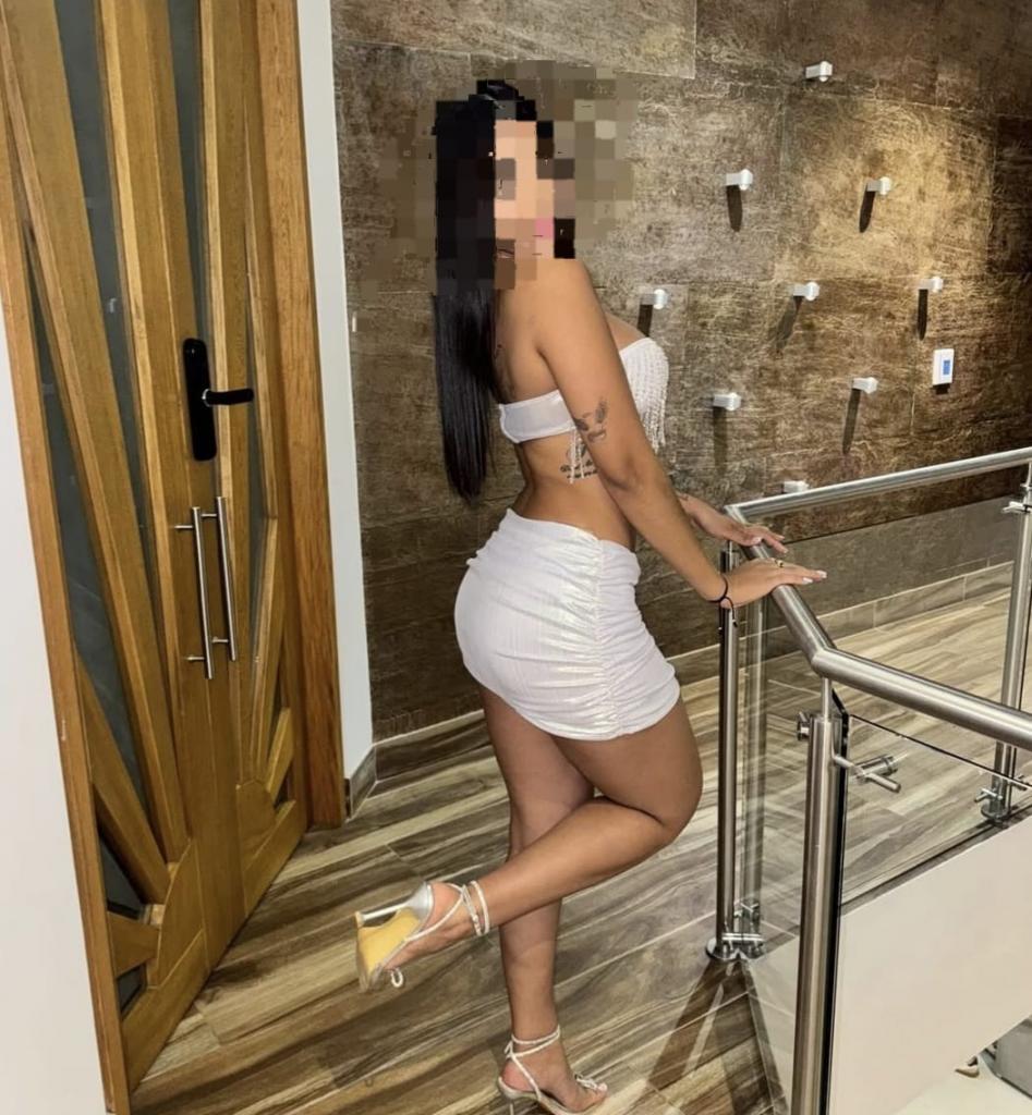 Chica busca chico en Cádiz: 