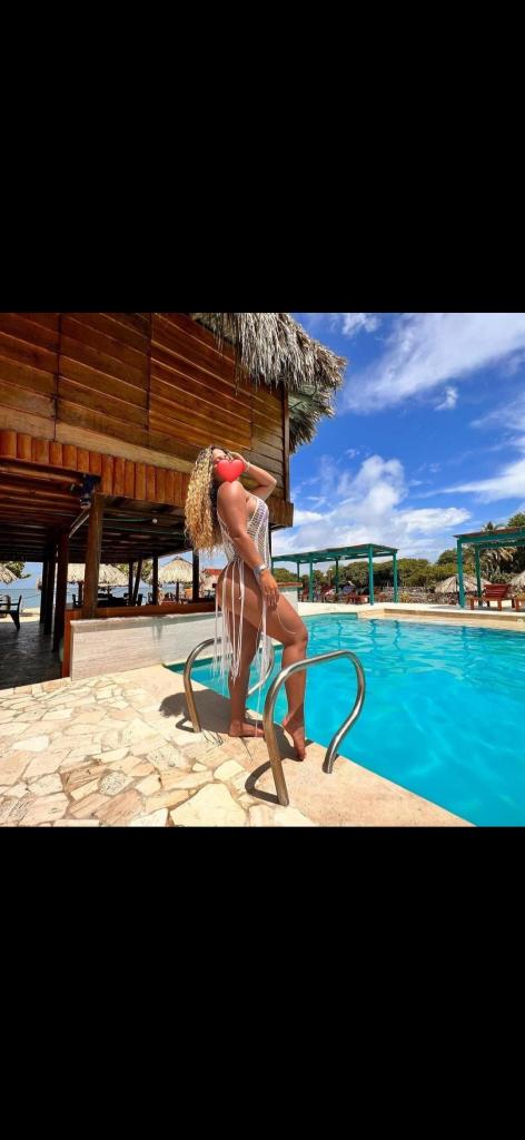 Chica busca chico en Granada: 