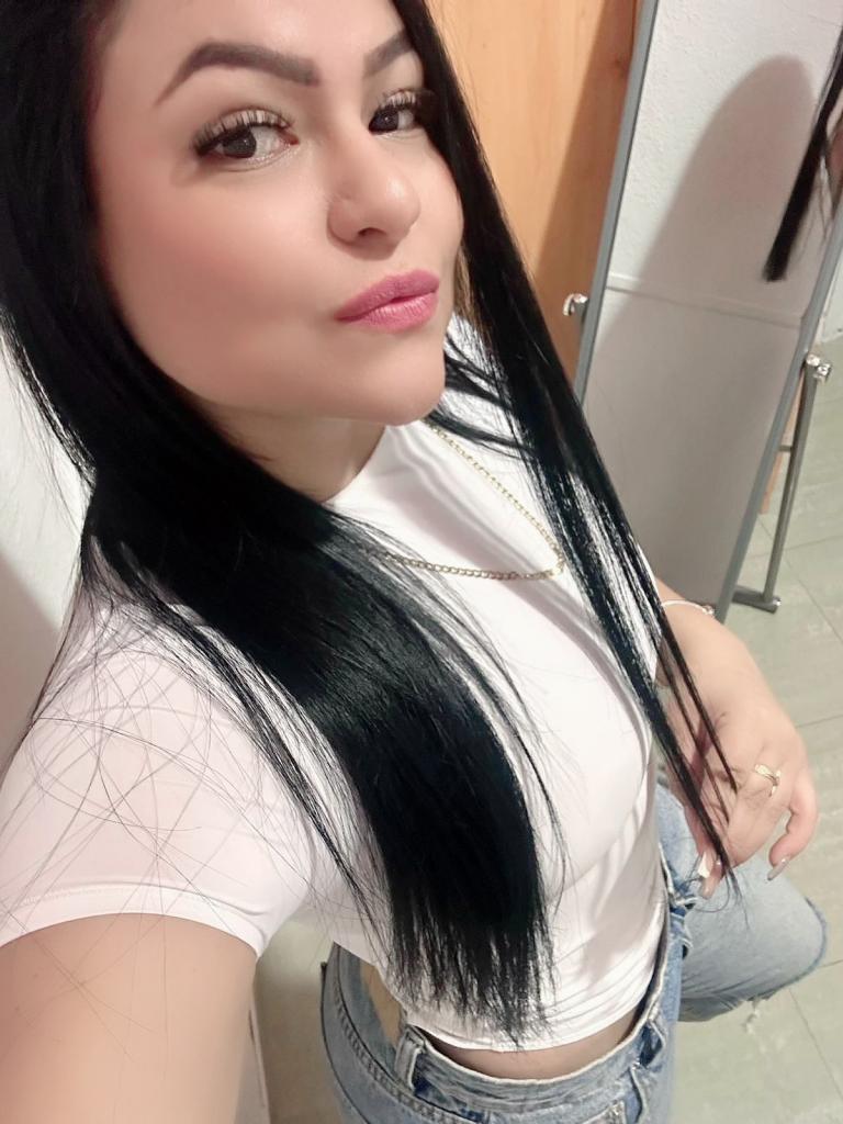 Chica busca chico en Granada: 