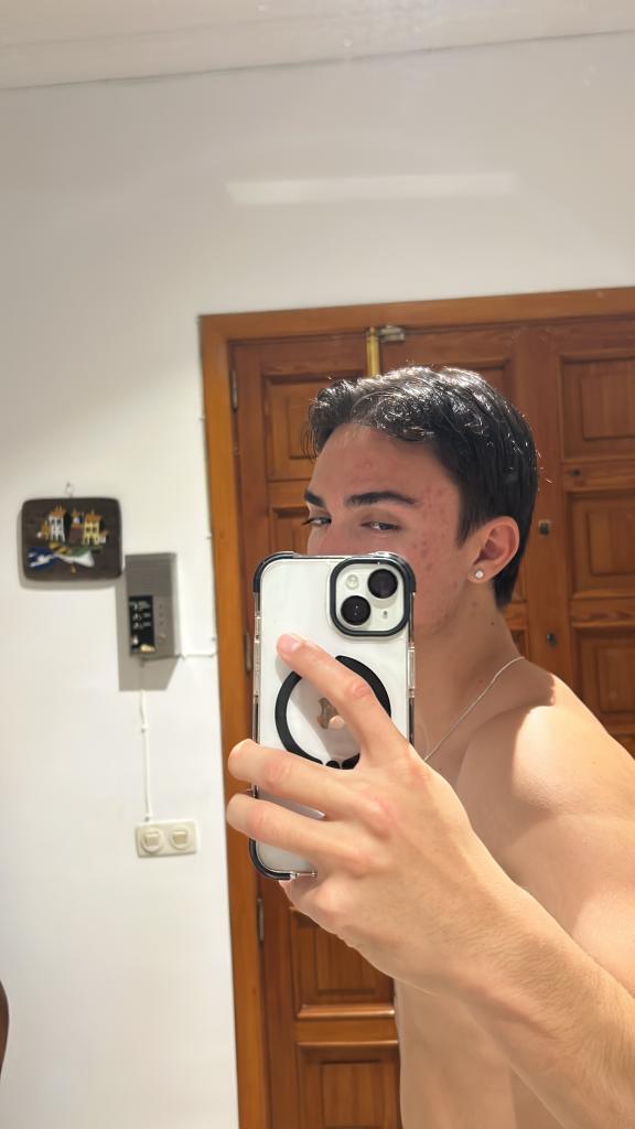 679037352: Chico busca chica en Mallorca