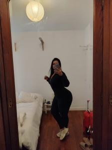 631198961: Chica busca chico en Barcelona