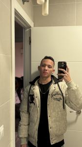 632576353: Chico busca chica en Madrid