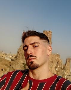 645543915: Chico busca chica en Málaga