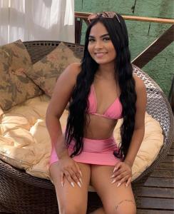 631404706: Chica busca chico en Barcelona