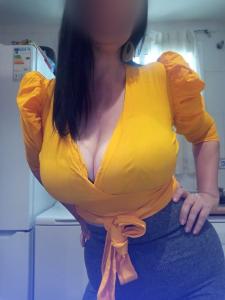 617033709: Chica busca chico en Sevilla