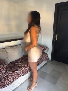 602724647: Chica busca chico en Sevilla