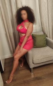 664243939: Chica busca chico en Granada