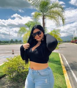 677392277: Chica busca chico en Sevilla