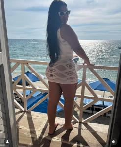 677392277: Chica busca chico en Sevilla