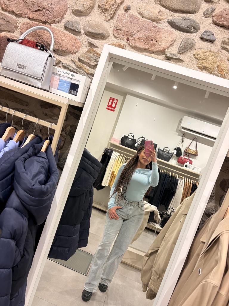 Chica busca chico en Barcelona: 