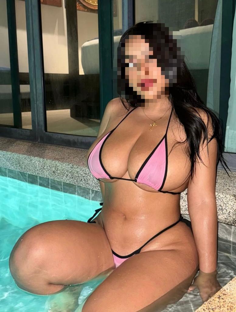 742012660: Chica busca chico en Málaga