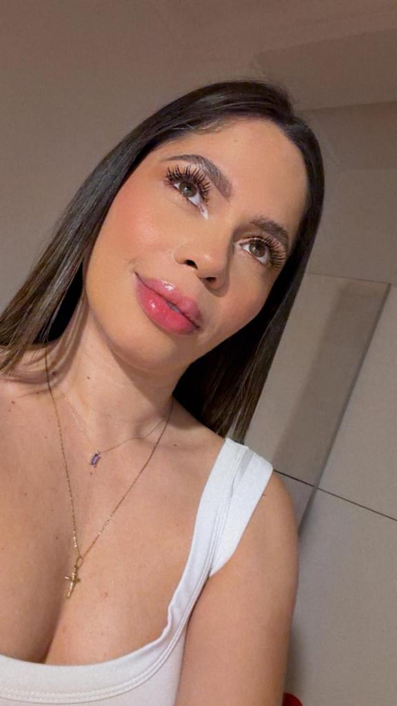 Chica busca chico en Almería: 