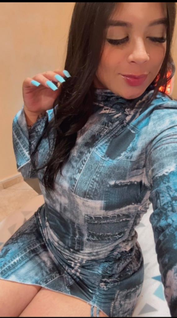 Chica busca chico en Cádiz: 