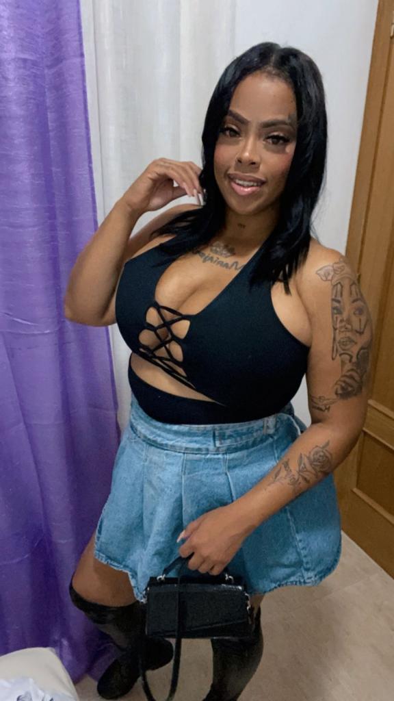 711250104: Chica busca chico en Alicante