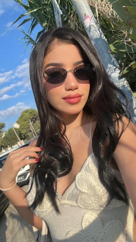 Chica busca chico en Málaga: Chica busca chico