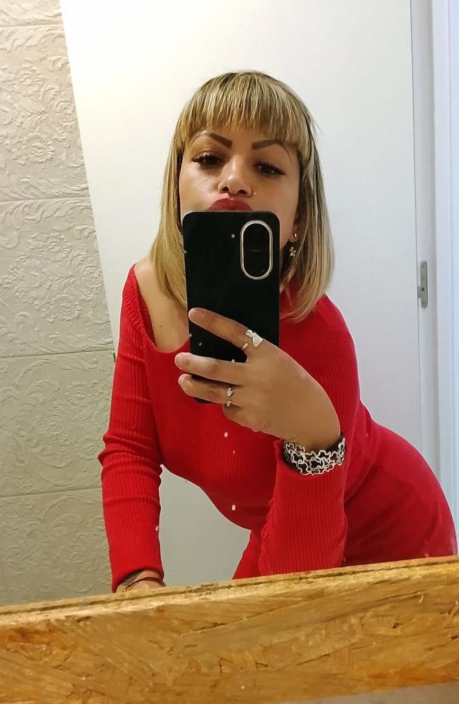 611221060: Chica busca chico en Murcia