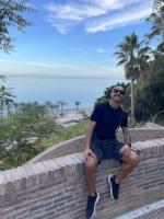 610594430: Chico busca chica en Málaga