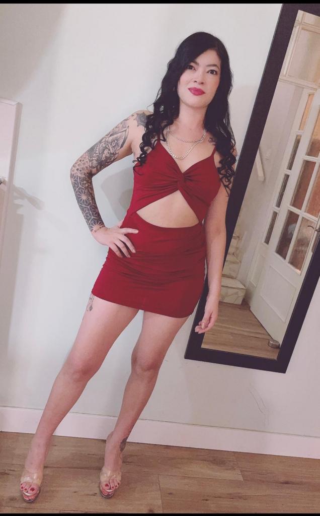 630978452: Chica busca chico en Madrid