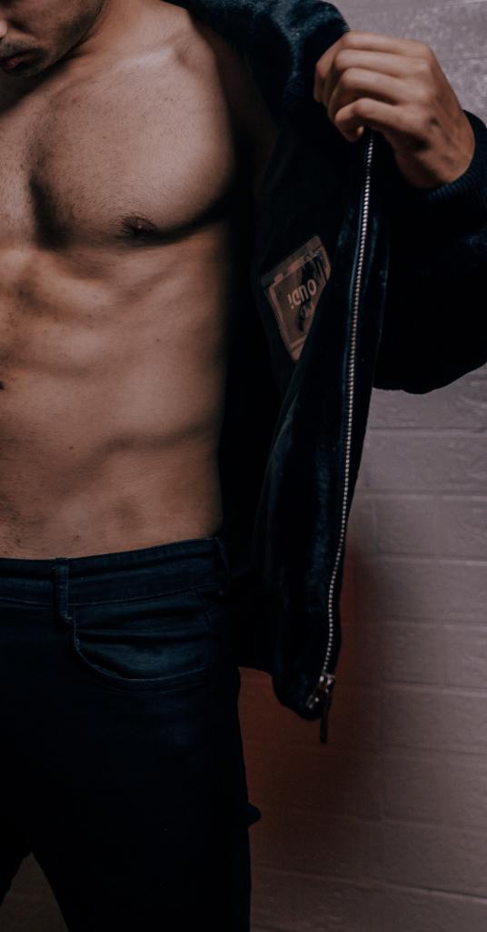 Chico busca chica en Ibiza: 