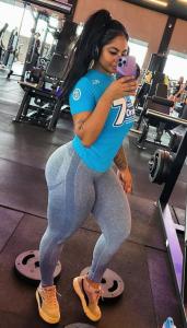 647315792: Chica busca chico en Almería