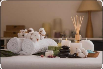 614606891: Chica busca chico en Valencia