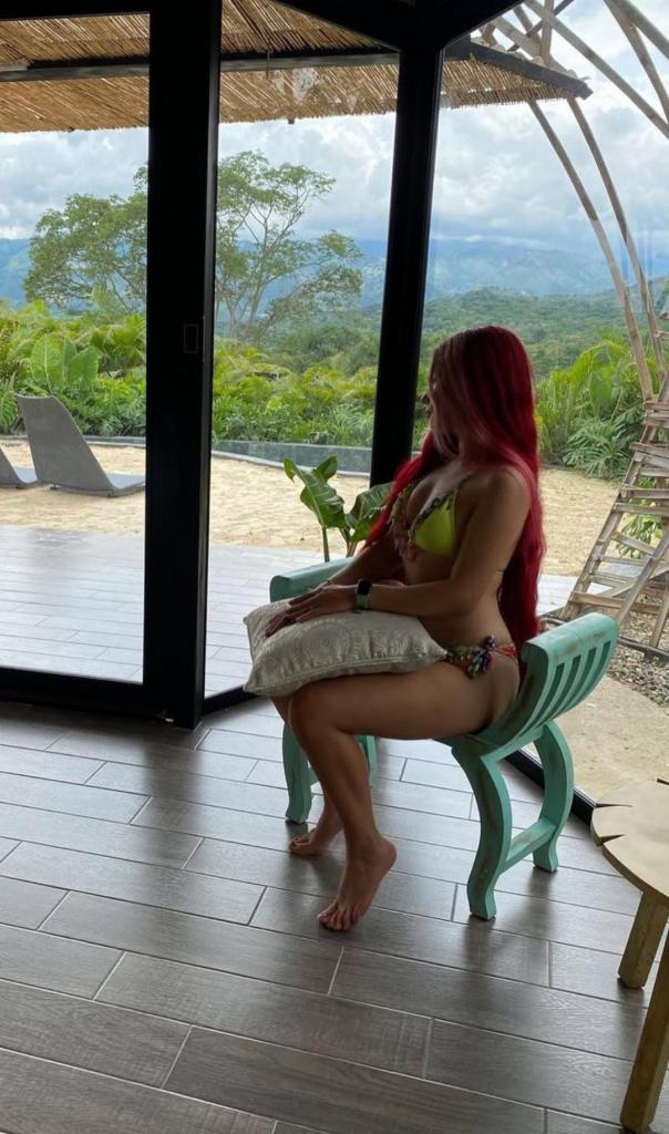 623721950: Chica busca chico en Murcia