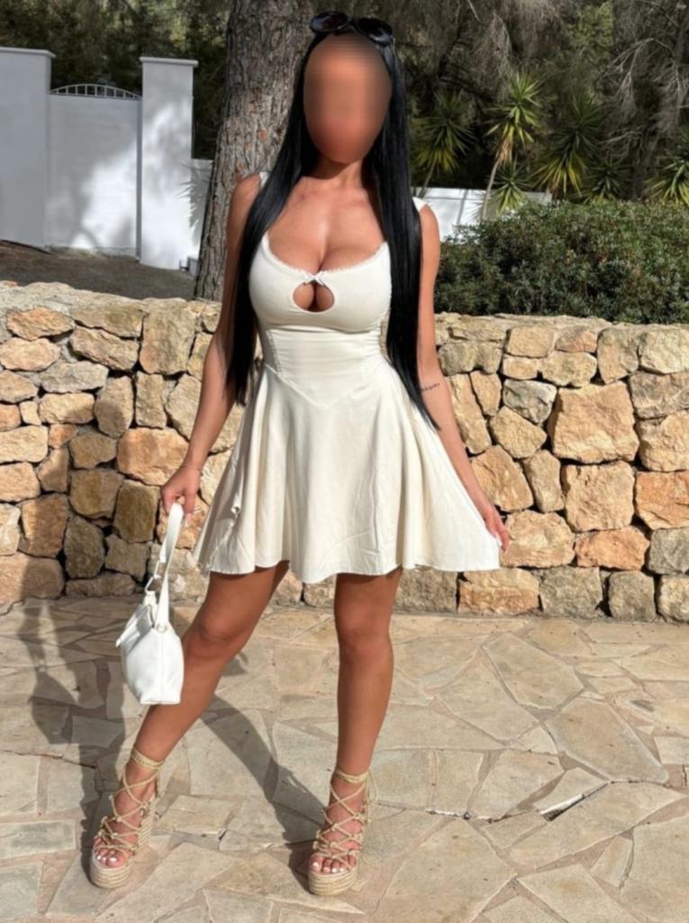 652371492: Chica busca chico en Barcelona