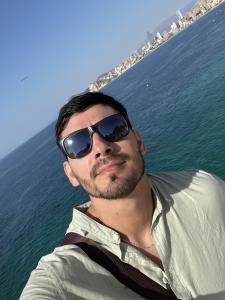 Chico busca chica en Lérida: 