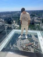 682409525: Chico busca chica en Madrid