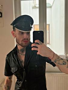 Chico busca chica en Barcelona: 