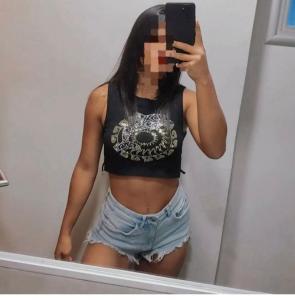 632977946: Chica busca chico en Madrid