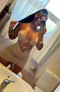 Chica busca chico en Alicante: 